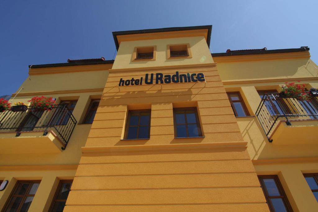 Hotel U Radnice Louny Buitenkant foto